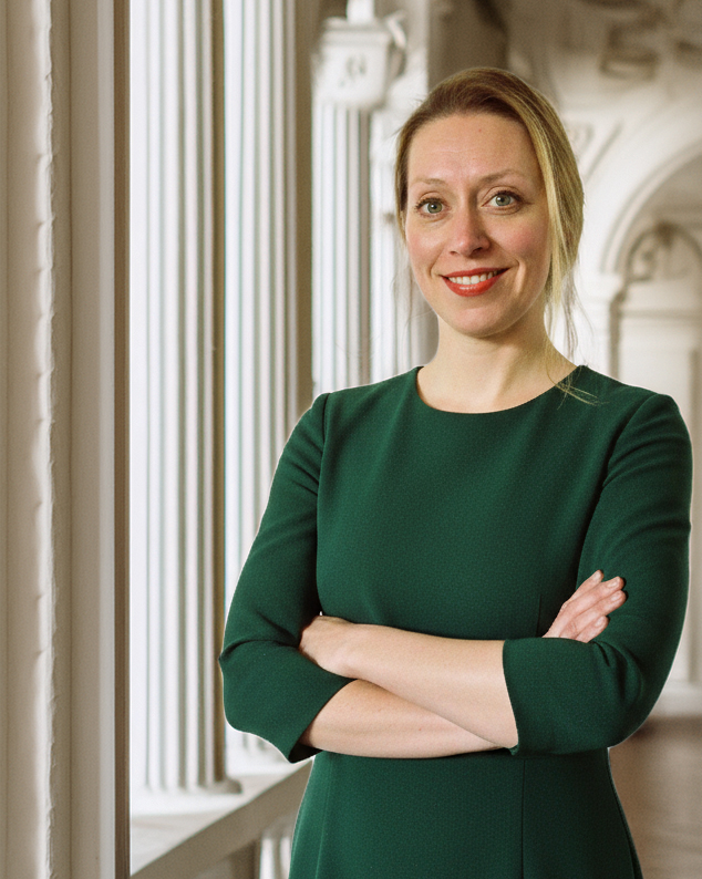 Dr. Stefanie Lüer – Anwältin für internationalen Denkmalschutz, Baurecht und Tourismusrecht in Paris und Frankfurt